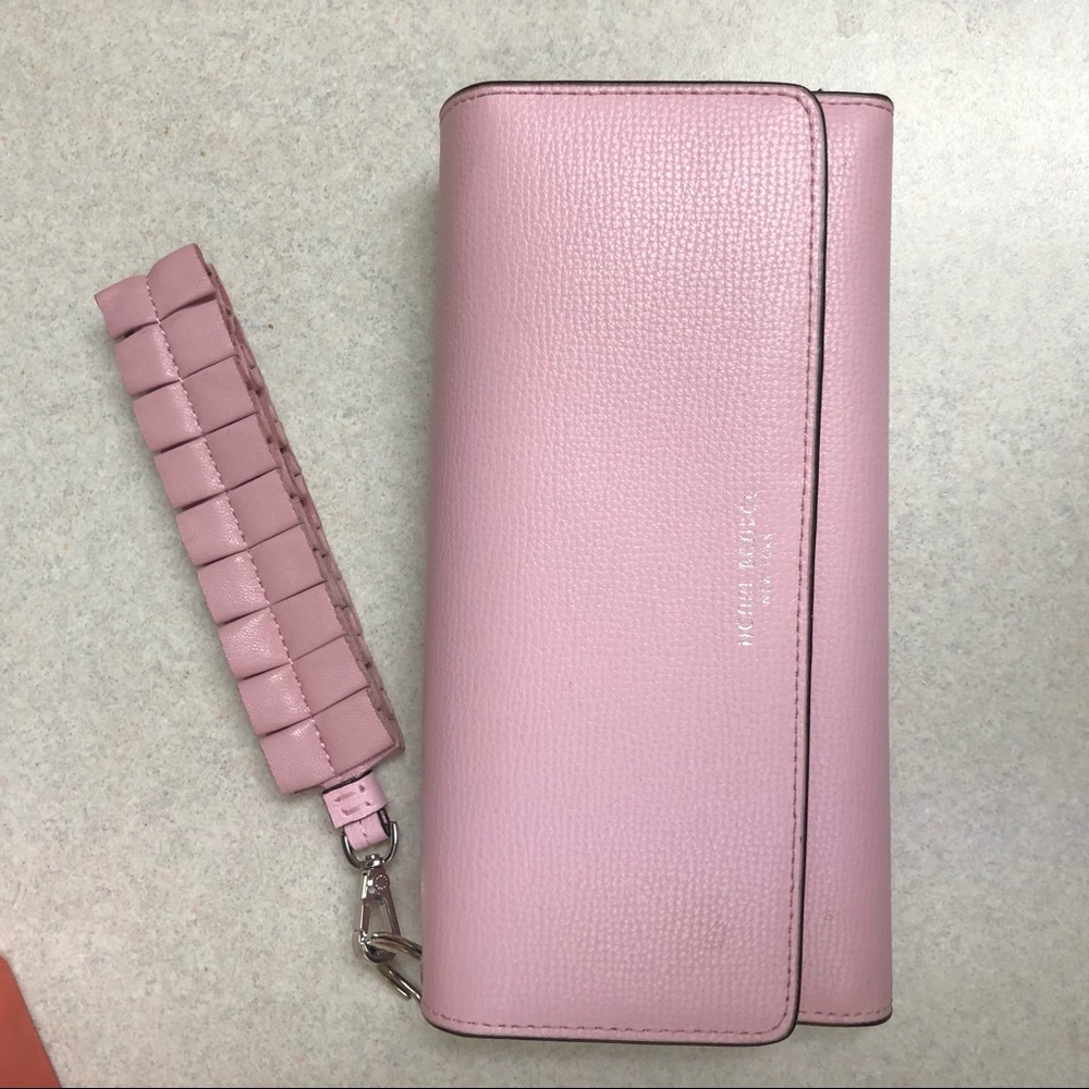 Henri Bendel Uptown Out and About wallet